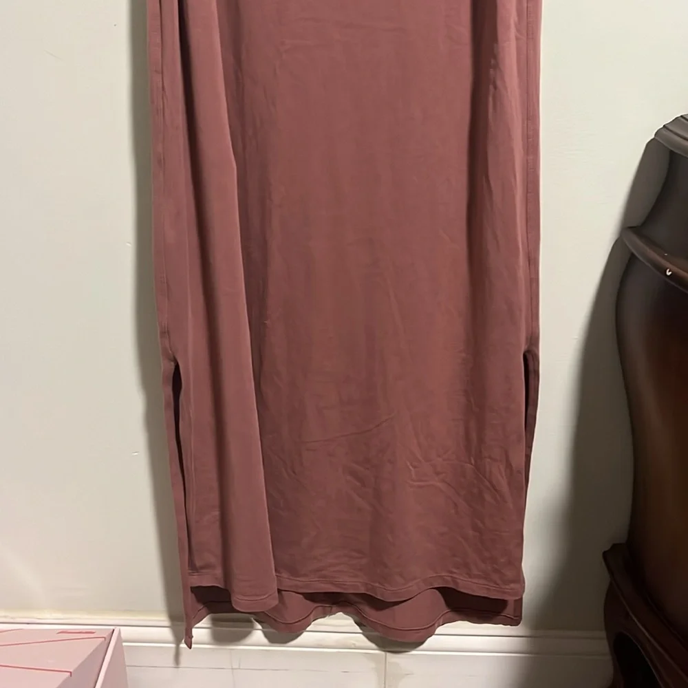 Sleeveless Mauve lululemon dress - Picture 2 of 6